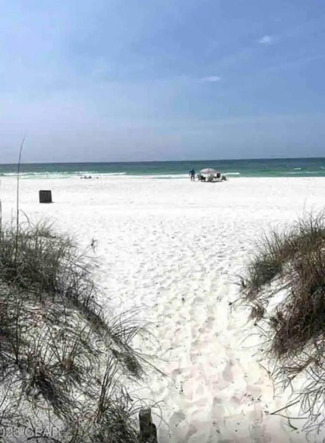 A Paradise For - * Panama City Beach